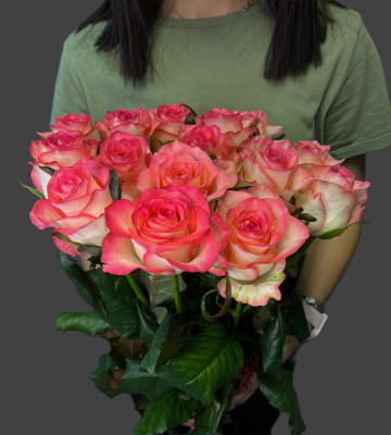 Акция.Букет из 15 роз - Доставка цветов в Екатеринбурге