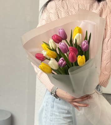 Микс из 17 тюльпанов  - Доставка цветов в Екатеринбурге